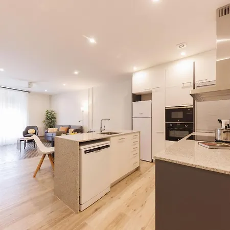 Bravissimo Ciutadans, Comfortable 3-Bedroom Apartment Girona Exterior photo
