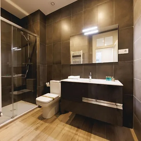 Bravissimo Ciutadans, Comfortable 3-Bedroom Apartment Girona Exterior photo
