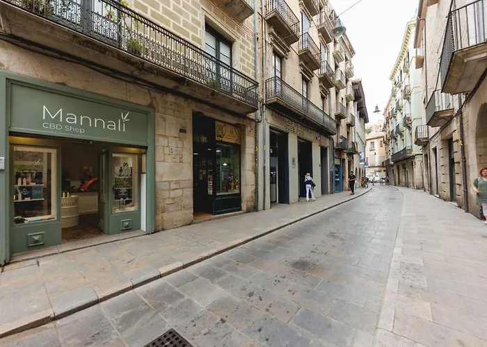 Bravissimo Ciutadans, Comfortable 3-Bedroom Apartment